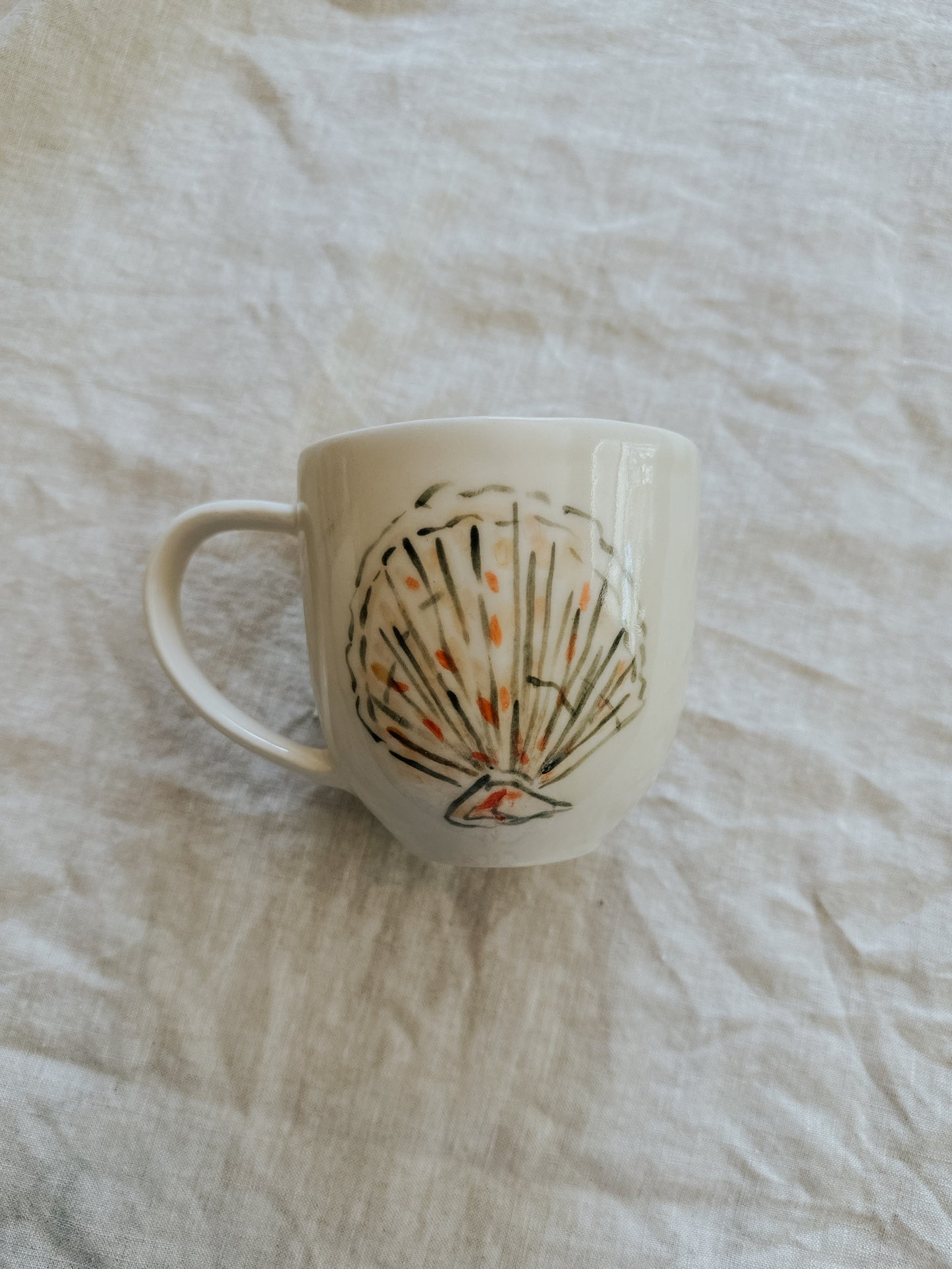 Tan Seashell Mug